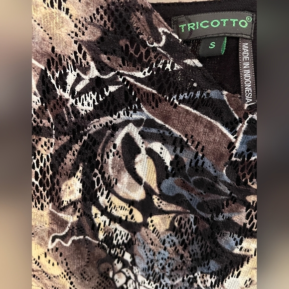 Tricotto Patterned & Ruffle Dress - Picture 4 of 7